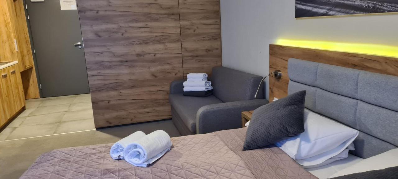 Aparthotel Apartamenty Czarna Gora 239 Шенна Екстериор снимка