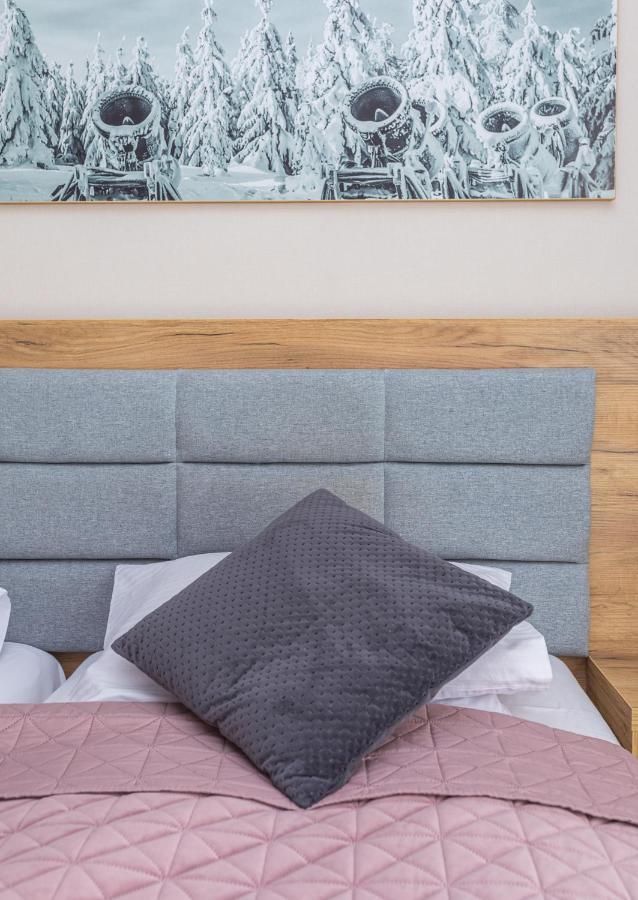 Aparthotel Apartamenty Czarna Gora 239 Шенна Екстериор снимка