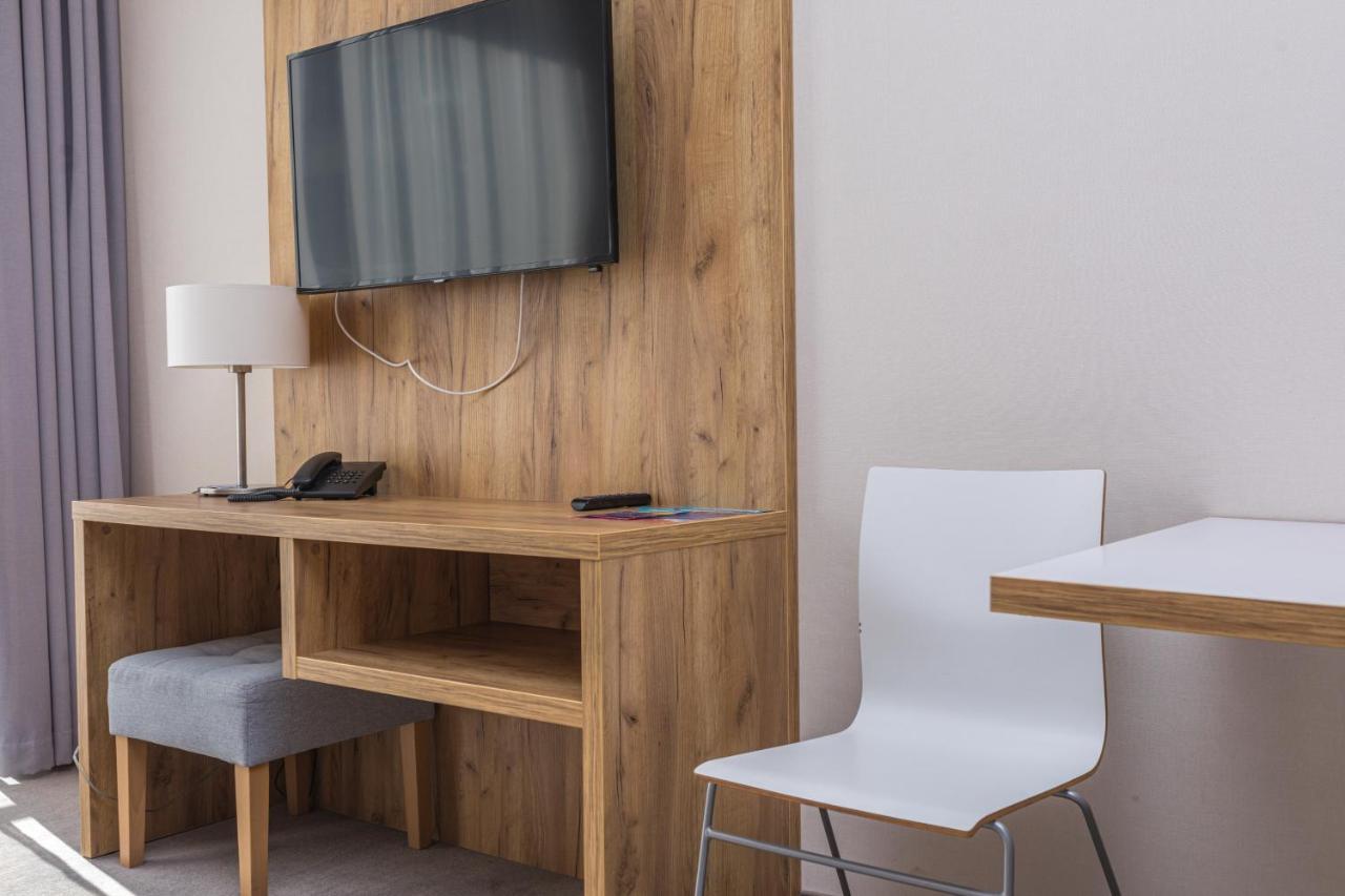 Aparthotel Apartamenty Czarna Gora 239 Шенна Екстериор снимка
